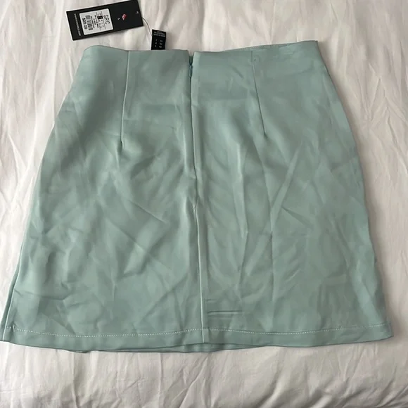 Skirt - Picture 3 of 4